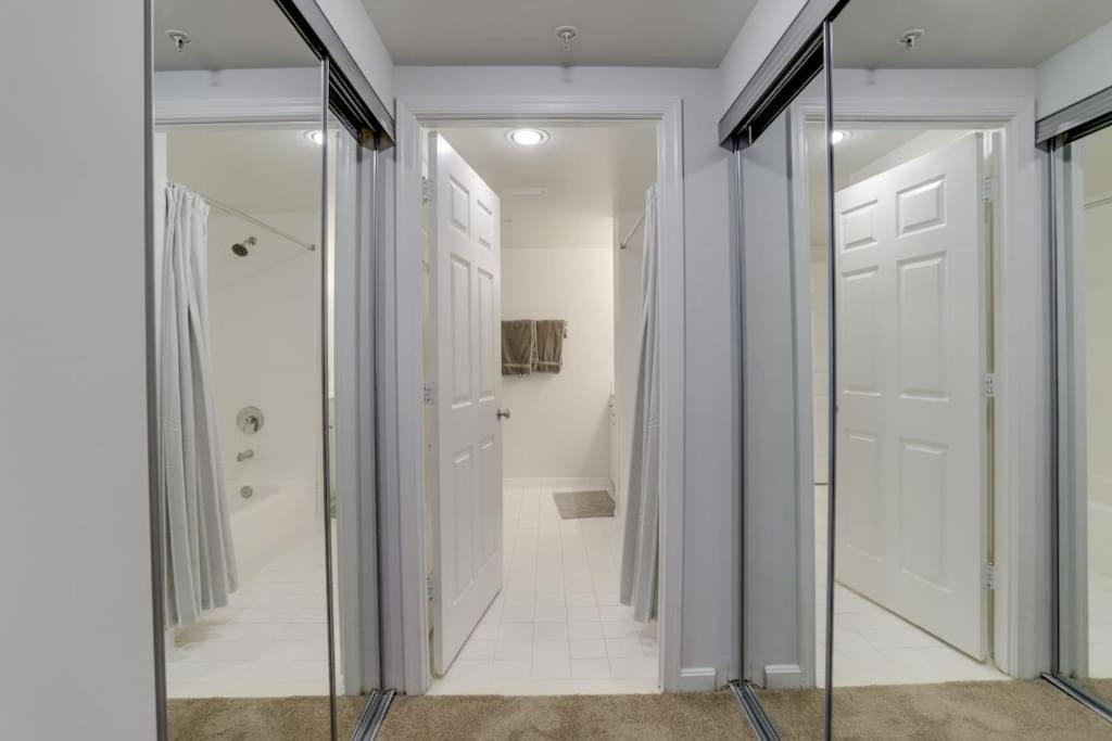 Sensational 1 Bedroom Condo At Ballston Place With Gym Arlington Bagian luar foto