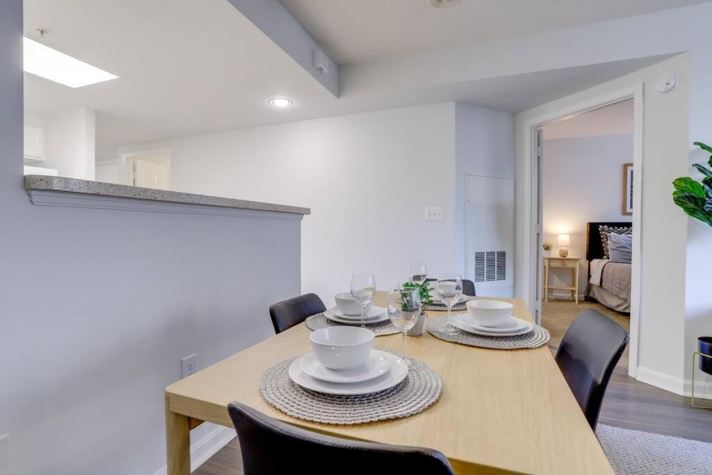 Sensational 1 Bedroom Condo At Ballston Place With Gym Arlington Bagian luar foto